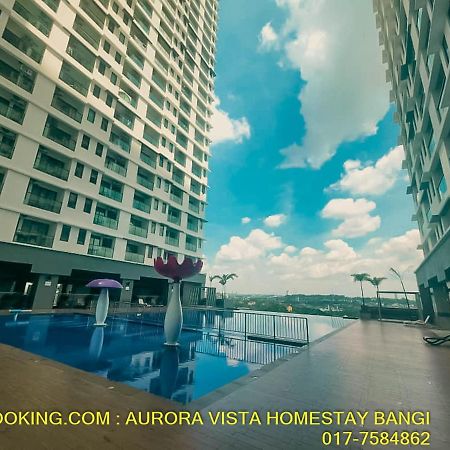 קאג'אנג Aurora Vista Homestay Bangi At Vista Bangi With Wifi Netflix Gym Sauna Coway Swimming Pool-River View מראה חיצוני תמונה