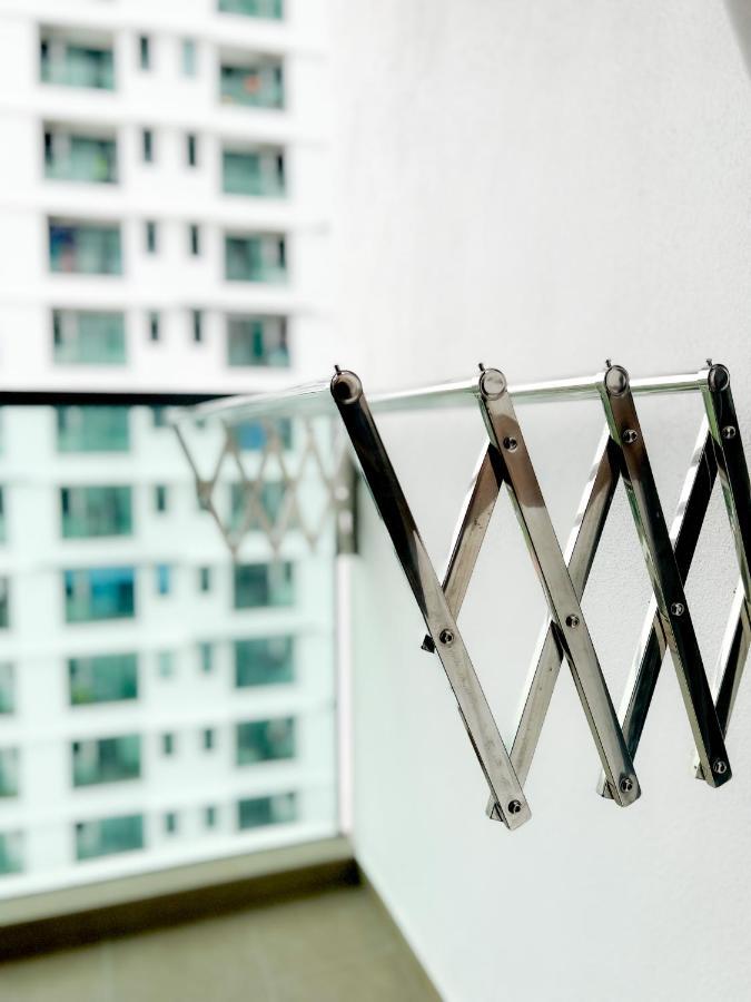 קאג'אנג Aurora Vista Homestay Bangi At Vista Bangi With Wifi Netflix Gym Sauna Coway Swimming Pool-River View מראה חיצוני תמונה