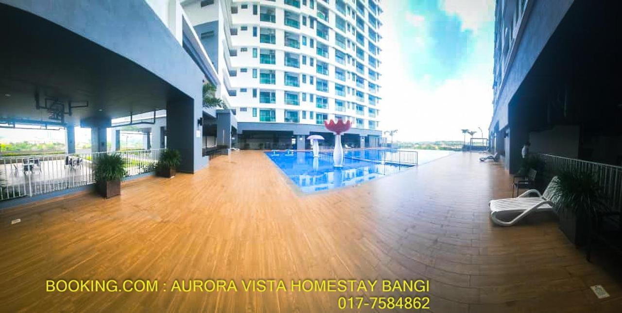 קאג'אנג Aurora Vista Homestay Bangi At Vista Bangi With Wifi Netflix Gym Sauna Coway Swimming Pool-River View מראה חיצוני תמונה