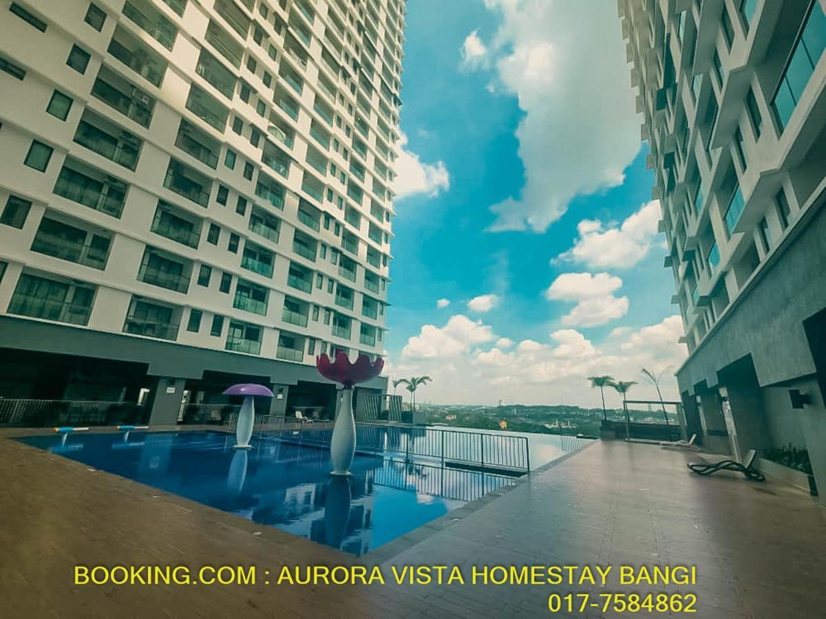 קאג'אנג Aurora Vista Homestay Bangi At Vista Bangi With Wifi Netflix Gym Sauna Coway Swimming Pool-River View מראה חיצוני תמונה
