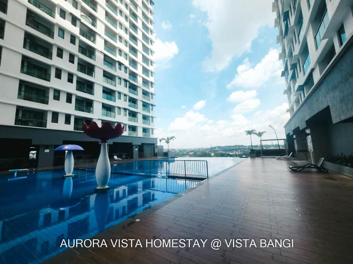 קאג'אנג Aurora Vista Homestay Bangi At Vista Bangi With Wifi Netflix Gym Sauna Coway Swimming Pool-River View מראה חיצוני תמונה